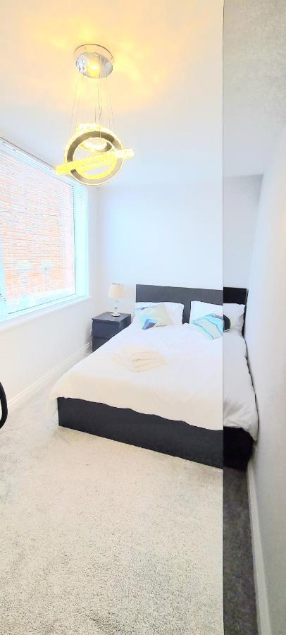 Spacious 3 Bed Flat Near The Sea With Parking Bournemouth Exterior photo